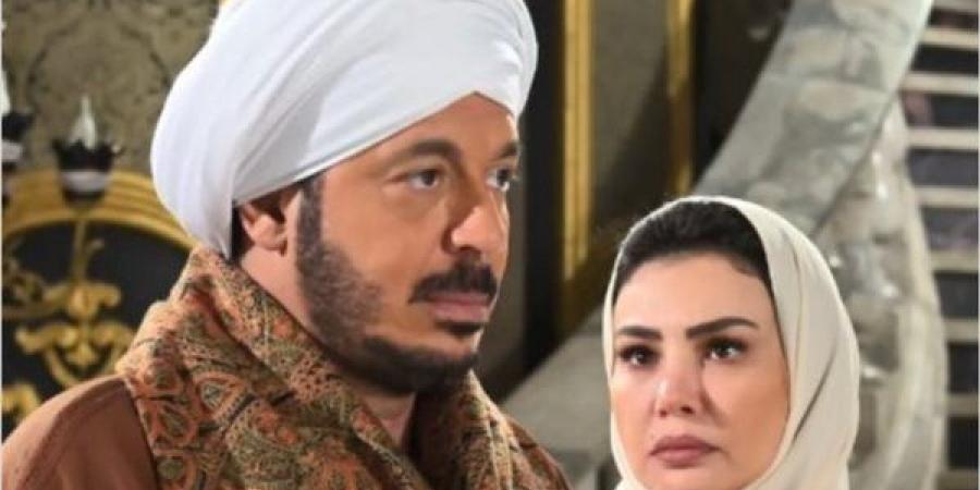 مسلسل
      حكيم
      باشا
      الحلقة
      7:
      مصطفى
      شعبان
      يصطحب
      زوجته
      وابنه
      إلى
      القصر - ترند نيوز