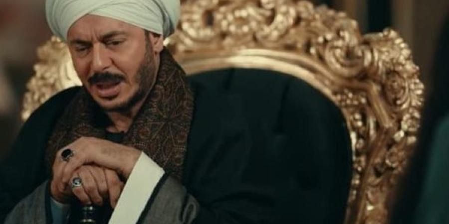 مسلسل
      حكيم
      باشا
      الحلقة
      15:
      ميدو
      عادل
      شقيق
      سهر
      يعود
      من
      جديد - ترند نيوز